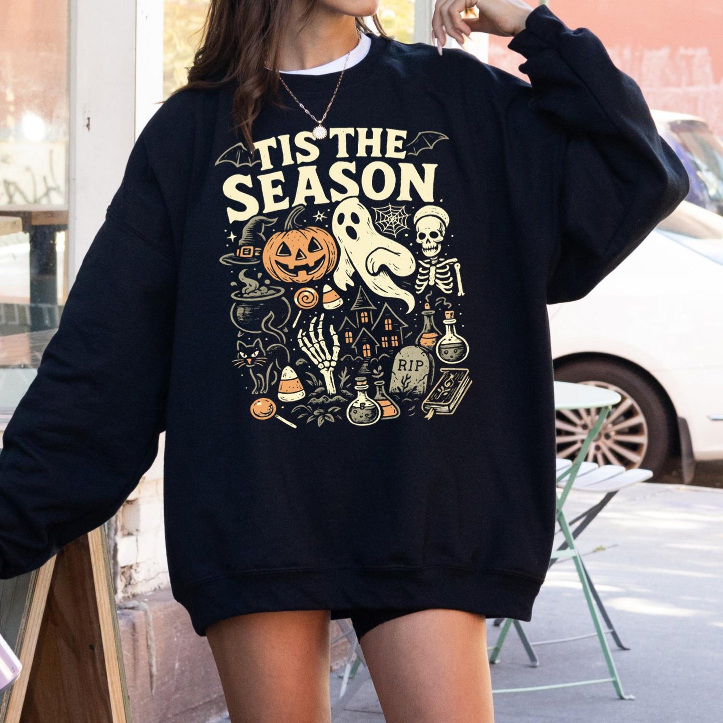 Retro Halloween Sweatshirt – 80s 90s Spooky Crewneck